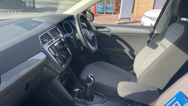 Volkswagen Tiguan 1.5 TSI 150 Life 5dr Petrol Estate